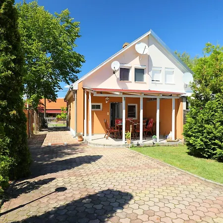 Chill By Interhome * Balatonmáriafürdő